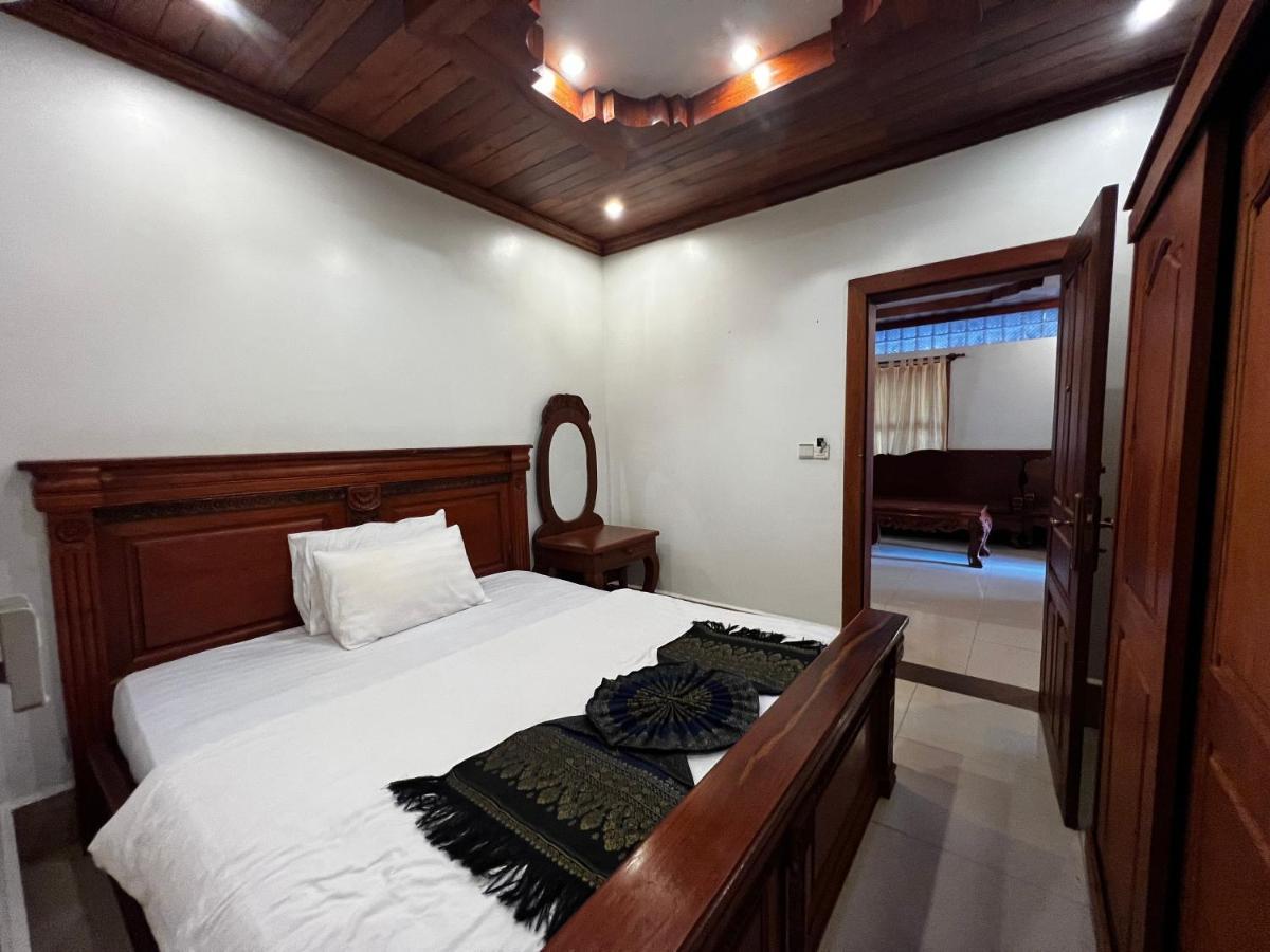 Shining Angkor Apartment Hotel Сіємреап Екстер'єр фото