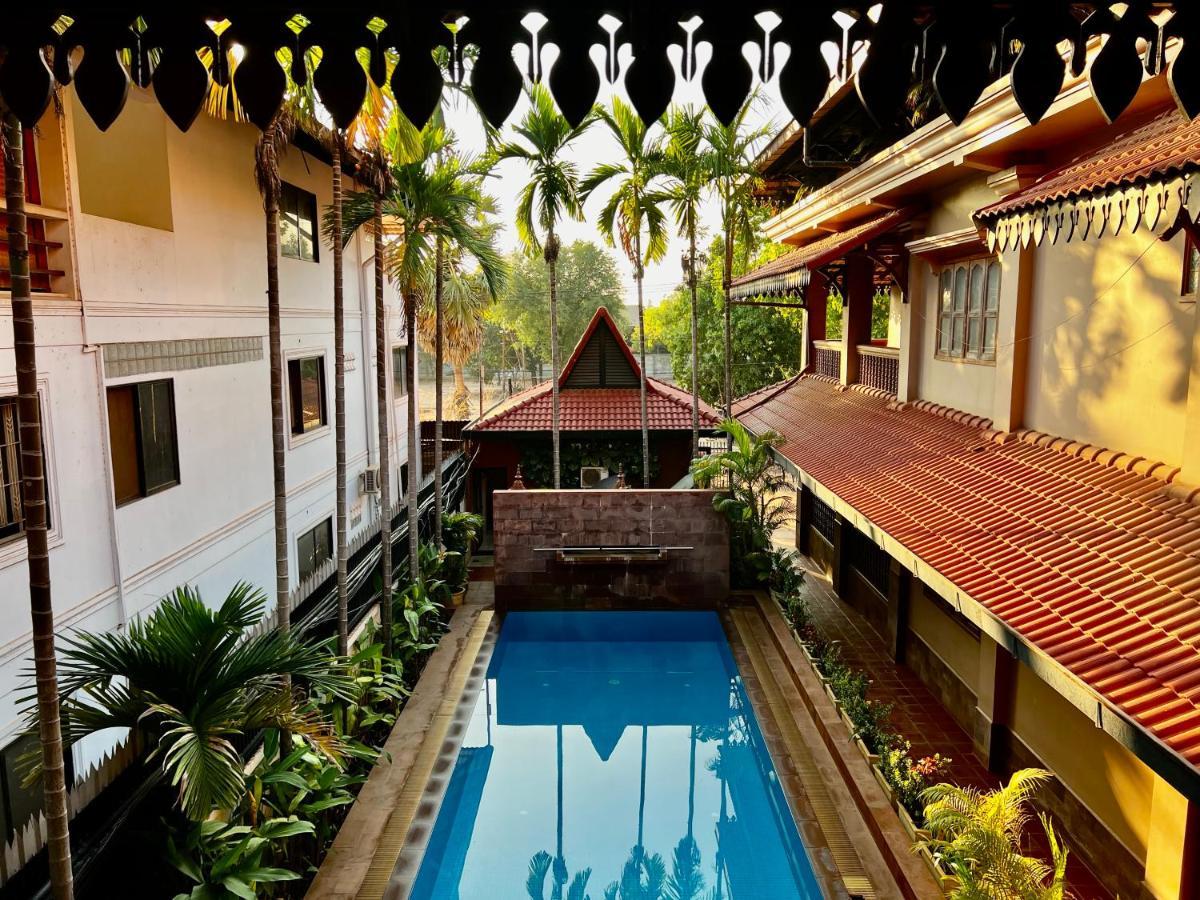 Shining Angkor Apartment Hotel Сіємреап Екстер'єр фото