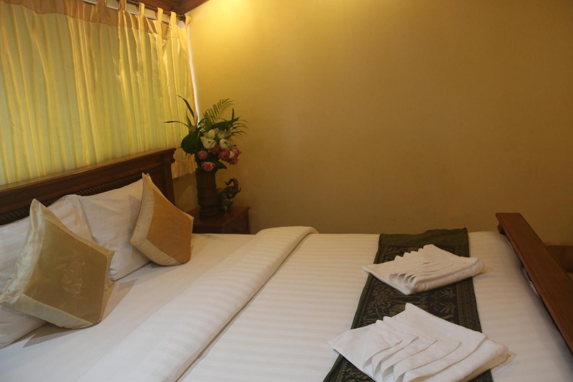 Shining Angkor Apartment Hotel Сіємреап Екстер'єр фото